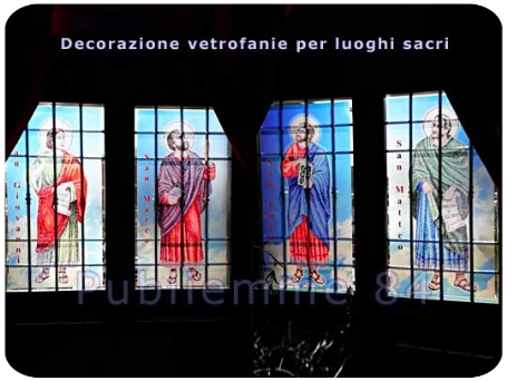 Decorazione vetrofanie per Chiese Vetrofanie decorate per luoghi sacri