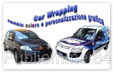 Decorazione adesiva di automobili car wrapping completo di grafica aziendale o cambio colore